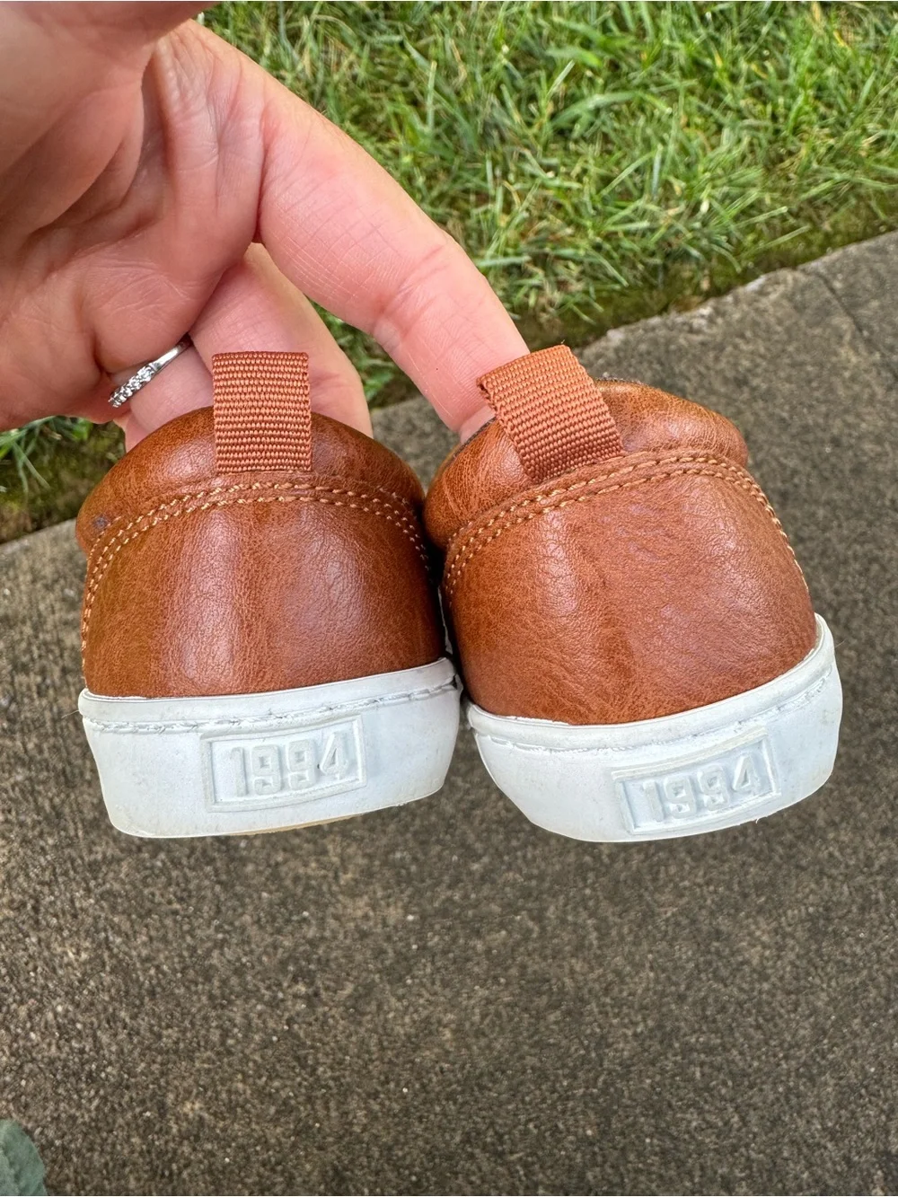 Old Navy Brown Kids Dress Shoes Toddler 8 Church Shoes Sneakers Casual